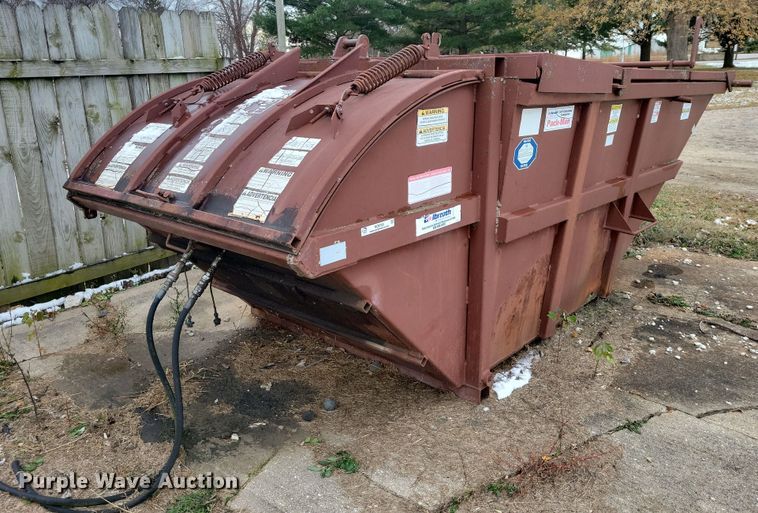 Galbreath Pack-Man hydraulic trash compactor - NO9759