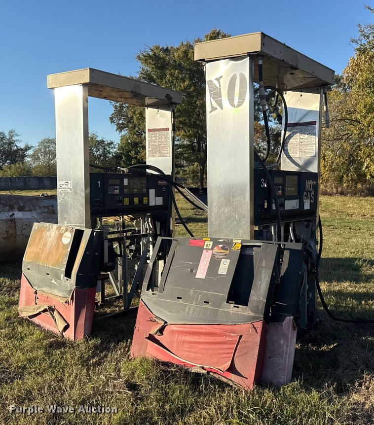 (2) fuel pumps - DJ7972