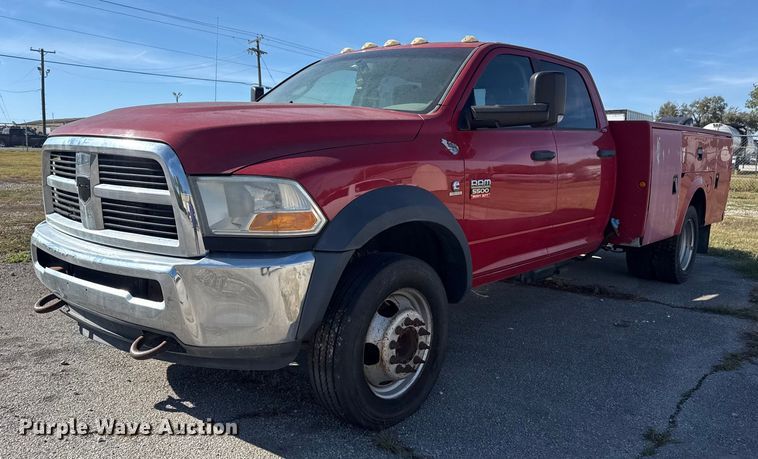 2011 Dodge Ram 5500 Crew Cab utility / service truck - DJ7982