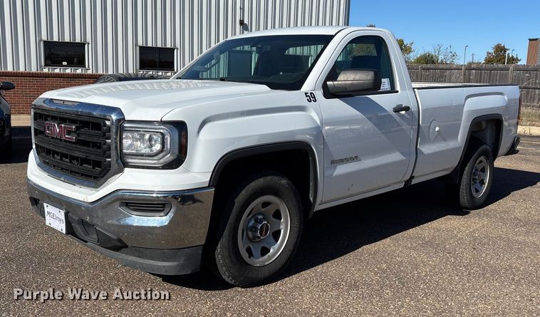 2018 GMC Sierra 1500 pickup truck - DK0046