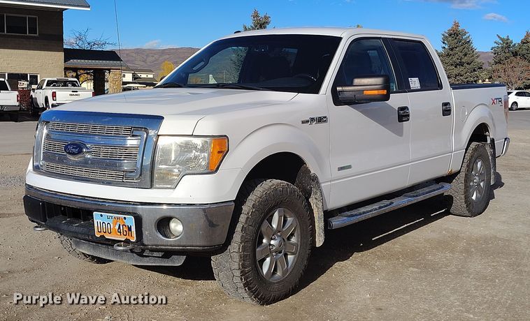 2014 Ford F150 SuperCrew pickup truck - DP5135