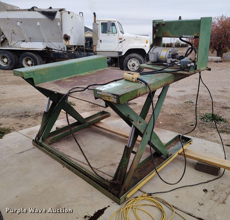 Air Technical Industries ZLC5043E hydraulic lift table - DT0770