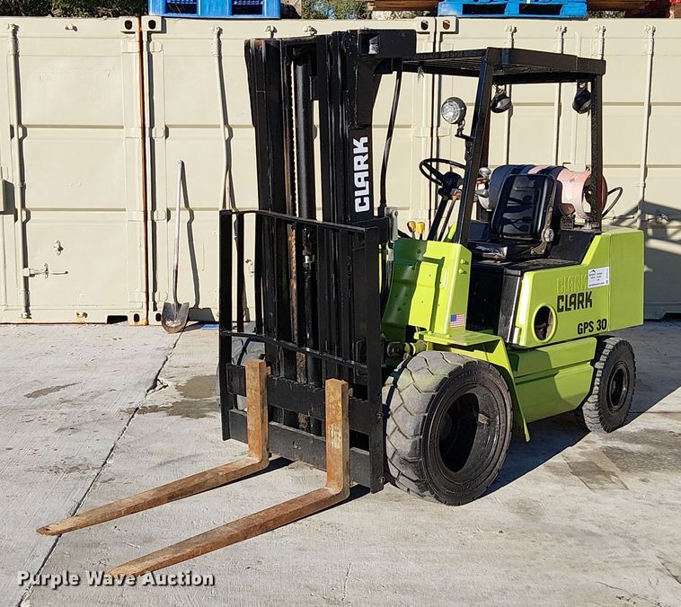 Clark GPS25I forklift - DU3741