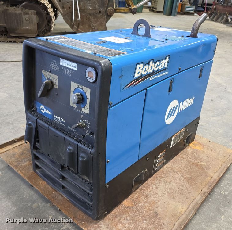 Miller Bobcat 225 welder/generator - DZ3492
