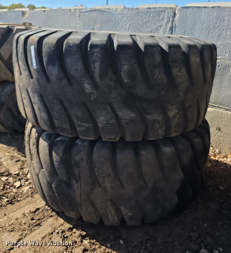 (2) General 29.5-29 tires - DZ3499