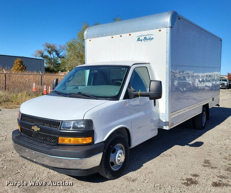 2018 Chevrolet Express Bay Bridge box truck - EA2725