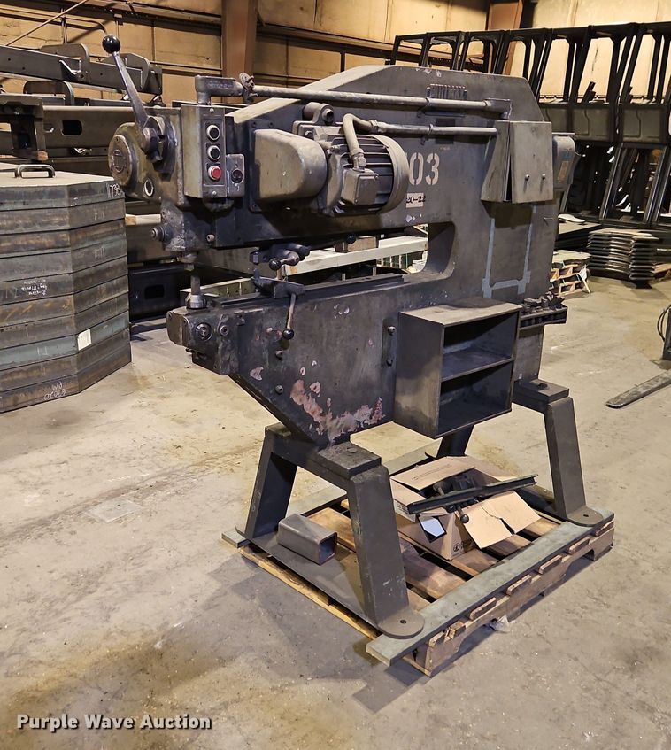 Pullmax P6 shearing and forming machine - EB8450