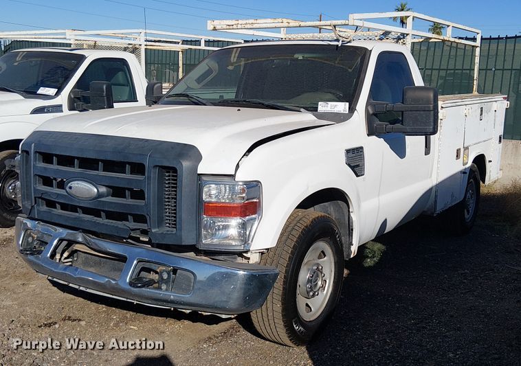 2008 Ford F250 Super Duty utility bed pickup truck - EC1293