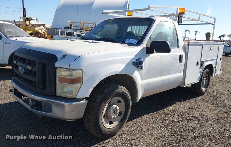 2008 Ford F250 Super Duty utility bed pickup truck - EC1295