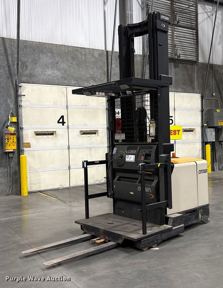 2018 Crown SP4050-30 order picker - EC8138