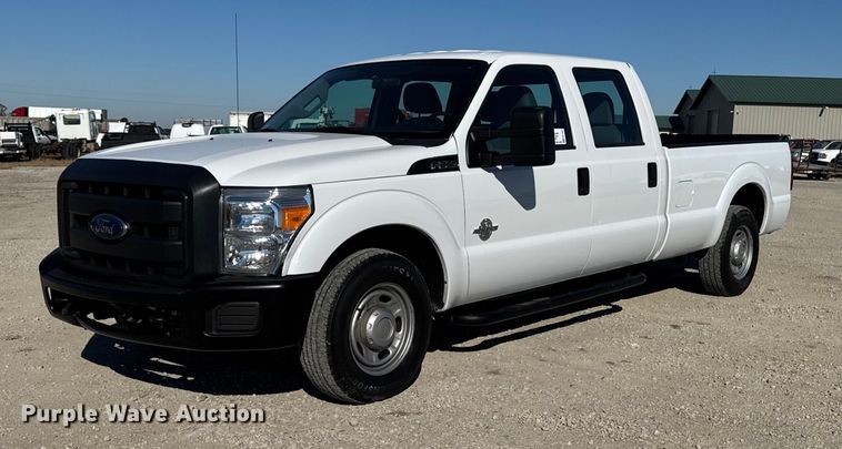 2011 Ford F250 Super Duty Crew Cab pickup truck - ED1561