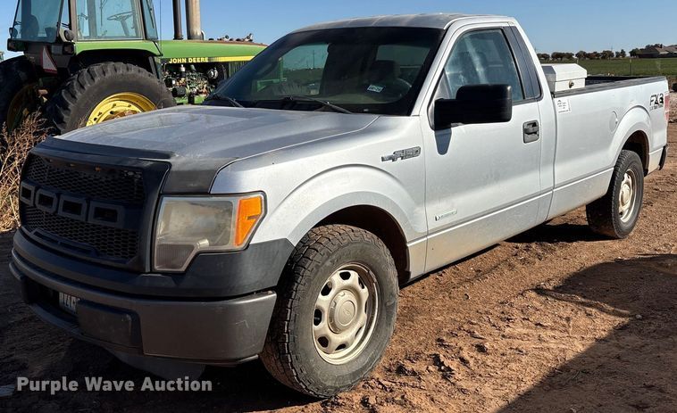 2013 Ford F150 XL pickup truck - EF6174