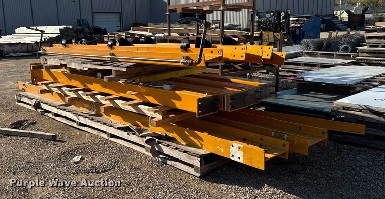 Wolverine overhead crane - EM2491