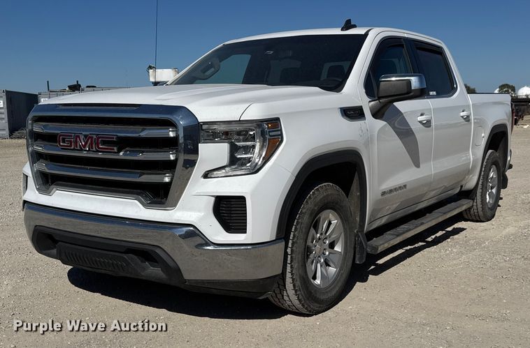 2020 GMC Sierra 1500 Crew Cab pickup truck - EM8476