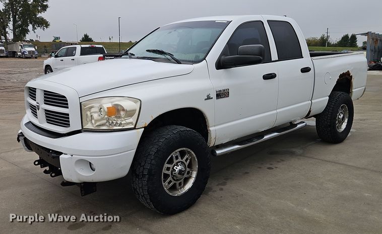 2007 Dodge Ram 2500 Quad Cab pickup truck - EO4746
