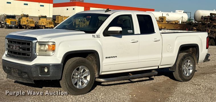 2015 GMC Sierra 1500 Double Cab pickup truck - ET7253