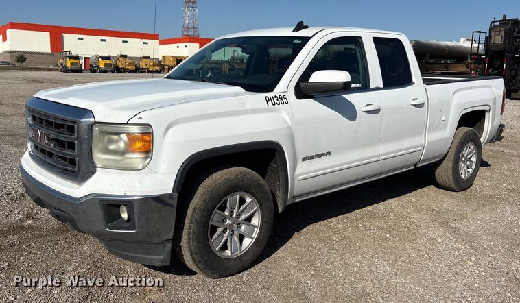 2015 GMC Sierra 1500 Double Cab pickup truck - ET7258