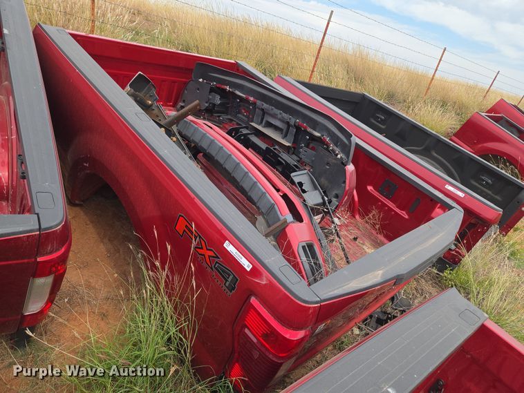 Ford pickup truck bed - EU3936