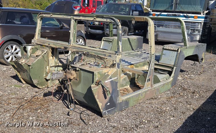 1994 AM General M998 Humvee HMMWV SUV body - EV2539