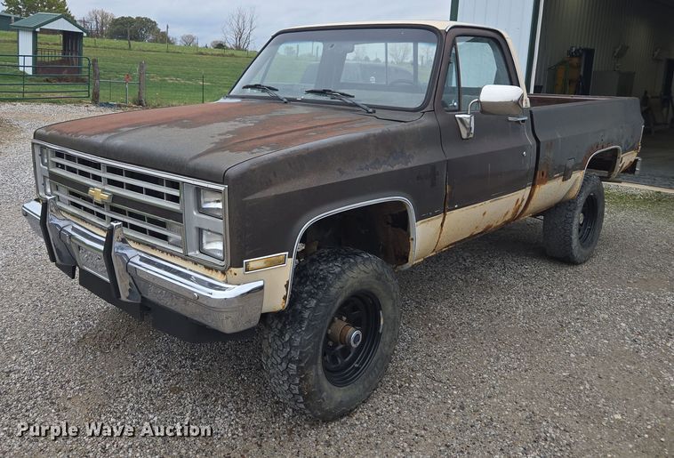 1987 Chevrolet K10 pickup truck - EV5450