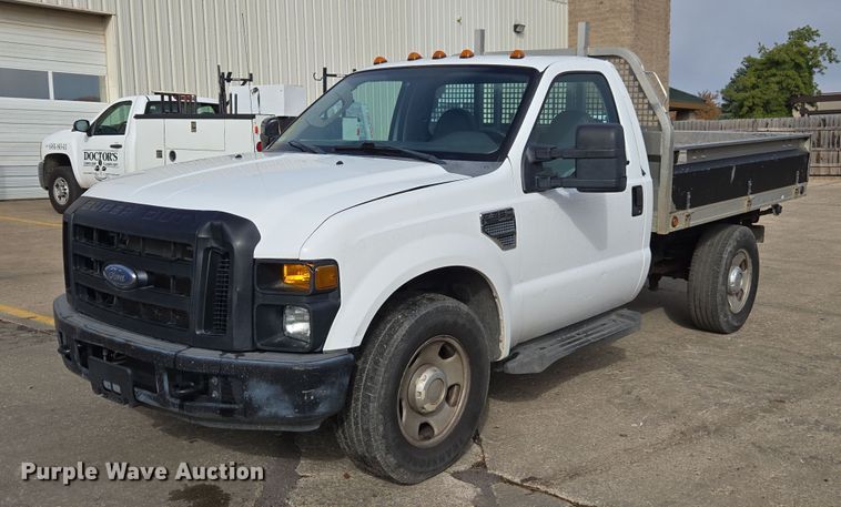 2008 Ford F350 flatbed pickup truck - EV5459