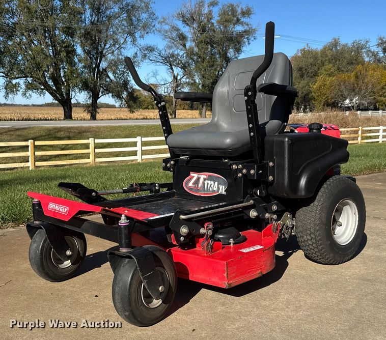 Gravely ZT1734 XL ZTR lawn mower - NA9854