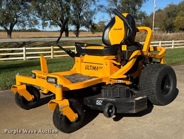 2020 Cub Cadet Ultima ZT1 ZTR lawn mower - NA9855