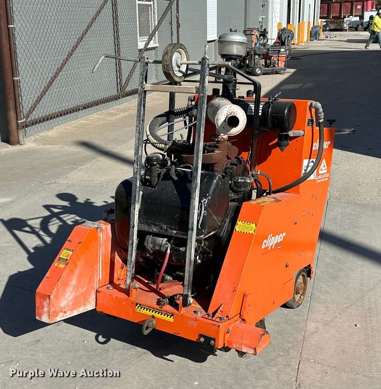 Clipper C-35B concrete saw - DF8651