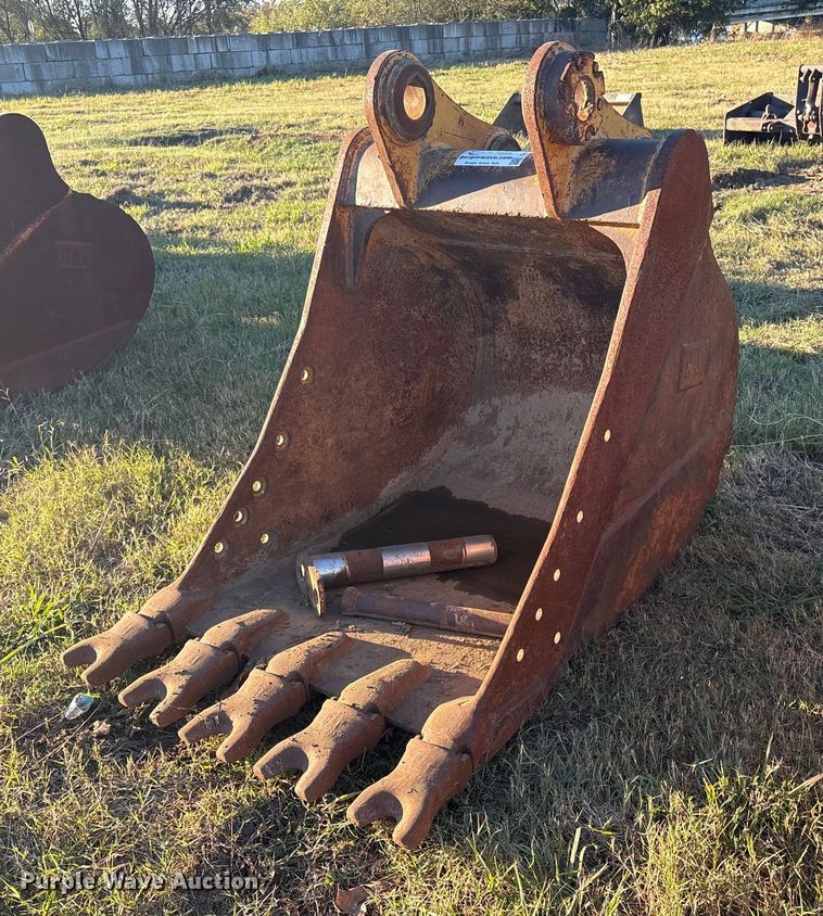 Caterpillar excavator bucket - DJ7958