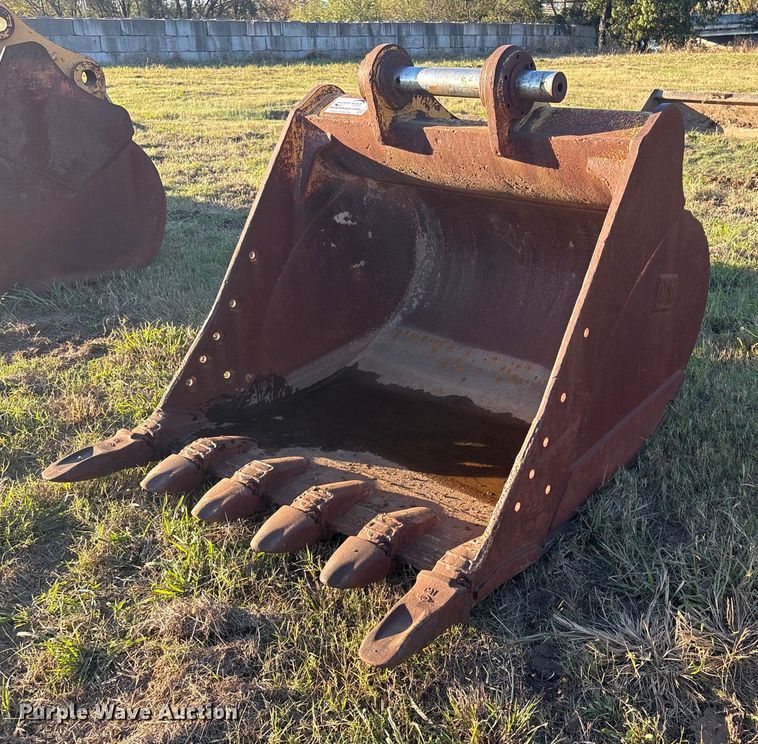 Caterpillar excavator bucket - DJ7959