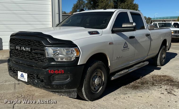 2019 RAM 2500 Crew Cab pickup truck - DK0078