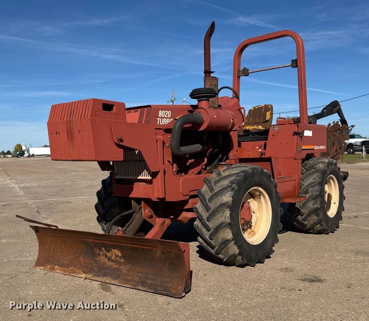 1999 Ditch Witch 8020T trencher - DW6751