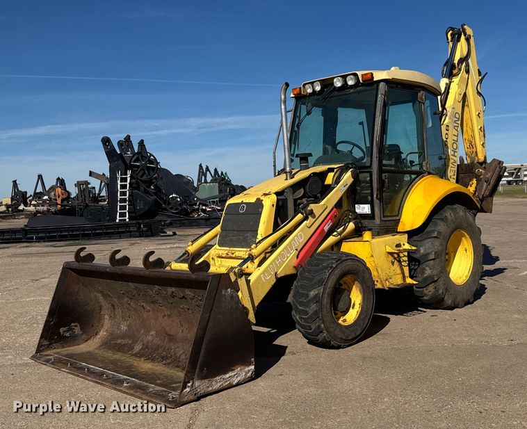 2004 New Holland LB90B backhoe - DW6754