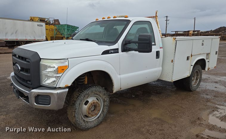 2012 Ford F350 Super Duty XL utility bed pickup truck - DY1409