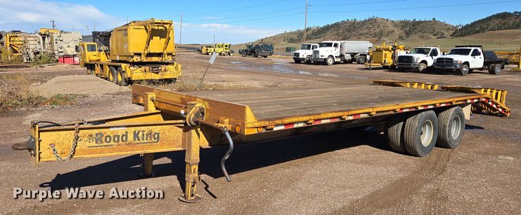 2000 Road King equipment trailer - DY1413