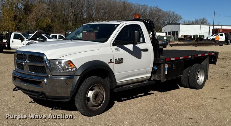2014 RAM 5500 flatbed truck - EA1996