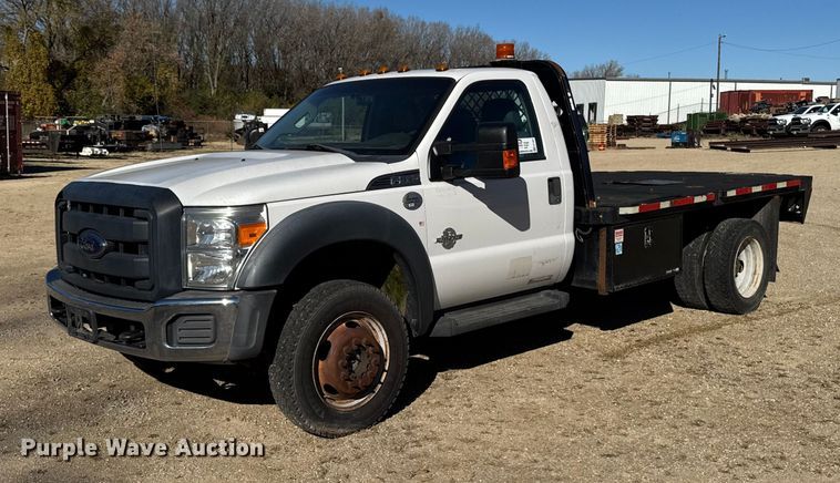 2015 Ford F550 flatbed truck - EA1997