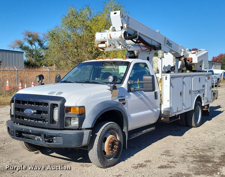 2008 Ford F550 Super Duty bucket truck - EA2723