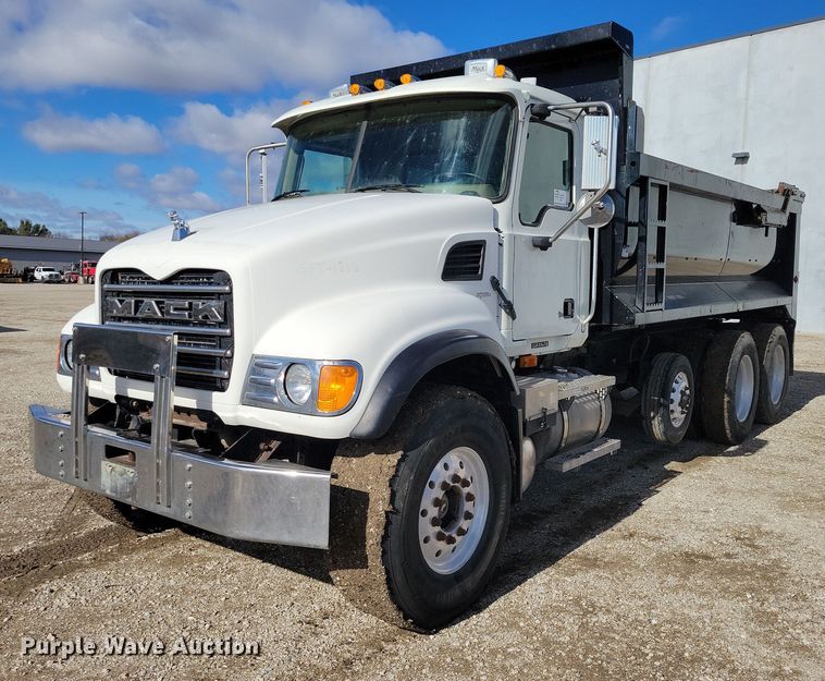 2007 Mack Granite CV713 dump truck - EA2732