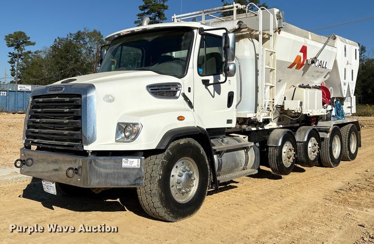 2023 Freightliner 114SD volumetric concrete mixer truck - EA6999