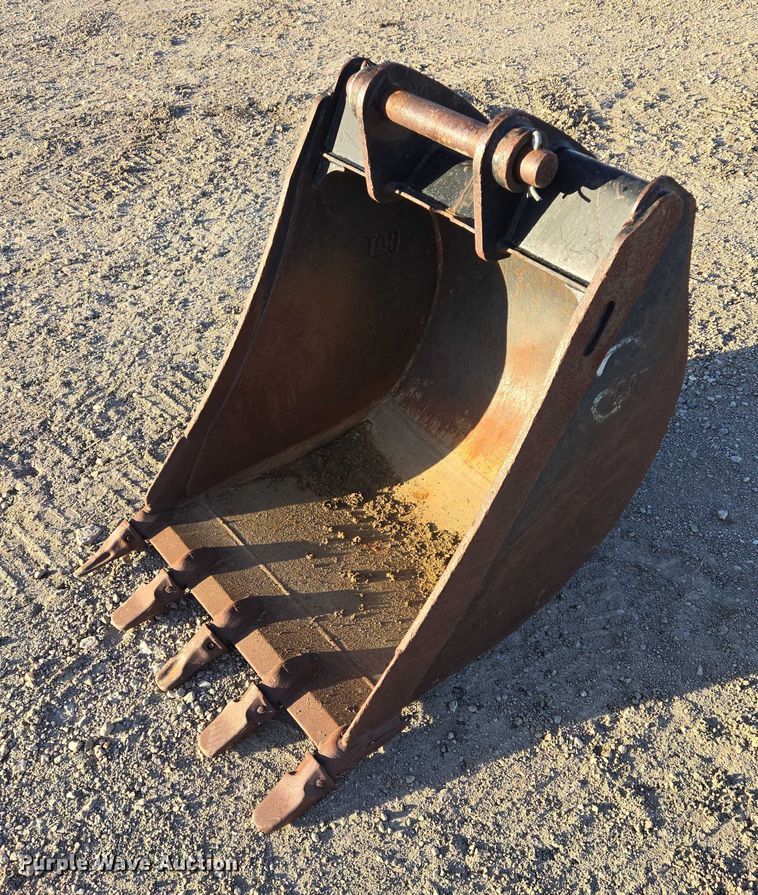 Caterpillar 29" W backhoe bucket - EB1138