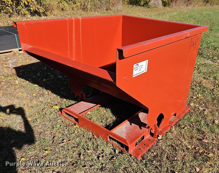 KC self-dumping hopper - EB8439