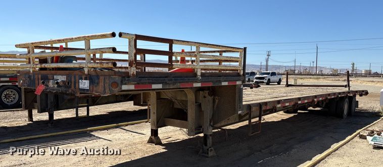 1999 Fontaine drop deck equipment trailer - EC8052