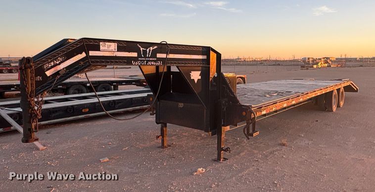 2009 PJ Trailers equipment trailer - EF6133