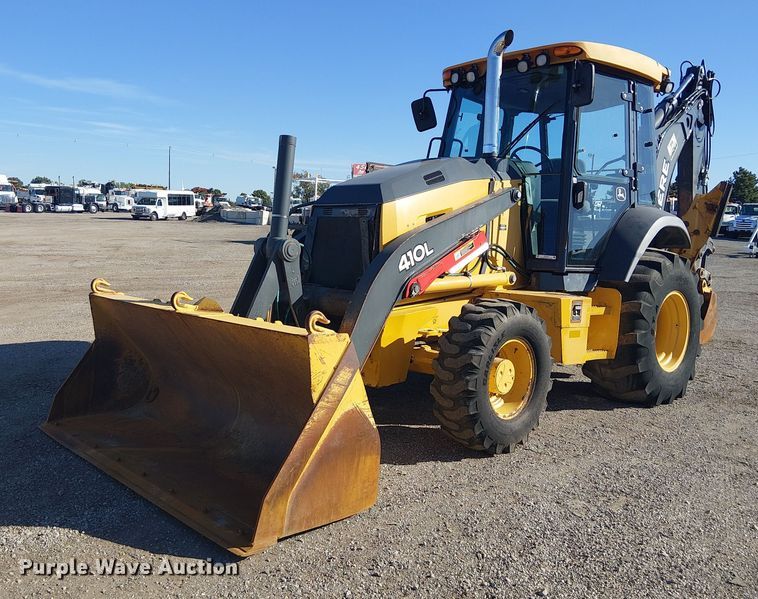 2017 John Deere 410L backhoe - EG1673