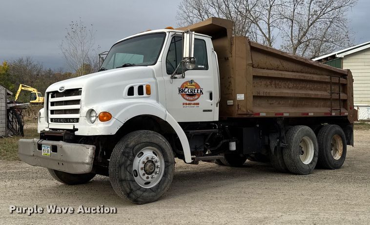 2003 Sterling L7500 Series dump truck - EM2495