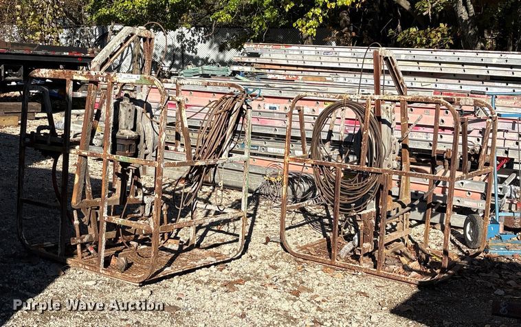 (2) American Climber man baskets - EM6145