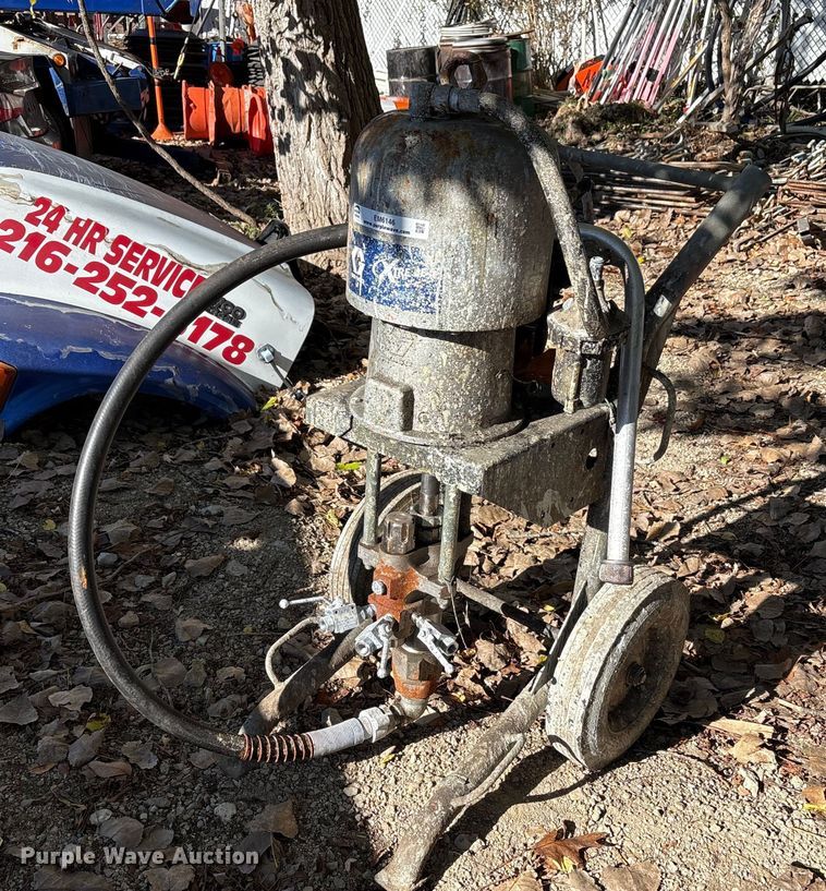 Graco paint sprayer - EM6146