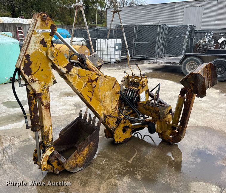Vermeer BH-800 backhoe attachment - EN0642