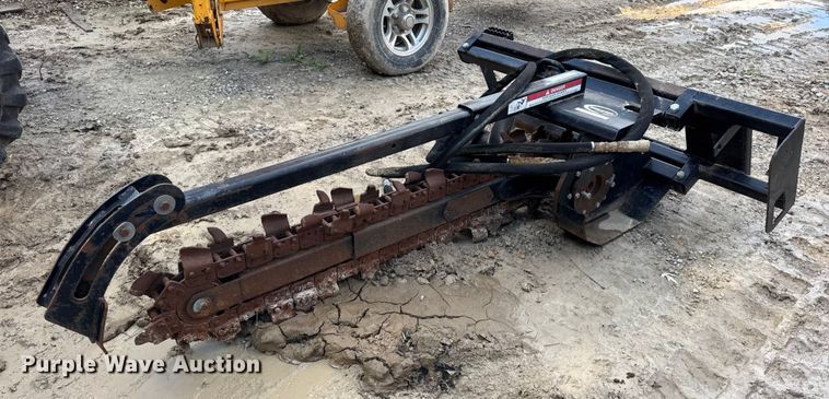 Quick Attach skid steer trencher - EN0645
